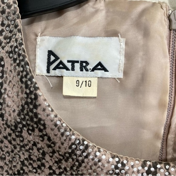 Patra Two-Piece Dress and Jacket Snake Print 
Shoulder Pads In Jacket Size 10 - Picture 12 of 14